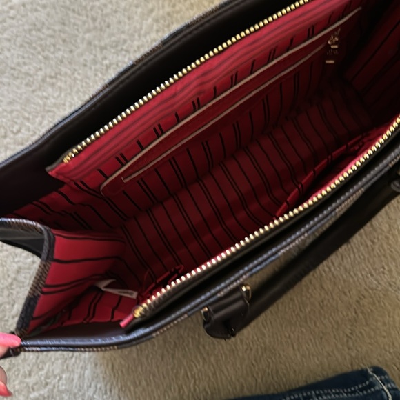 Beautiful fashion purse - Picture 3 of 3